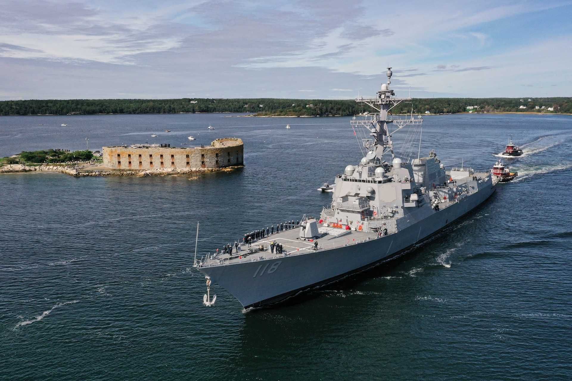 As of early May 2026, Bath Iron Works has built or is building 39 Arleigh Burke-class destroyers in total, including 13 early Flight I ships, 5 Flight II ships, 15 Flight IIA ships, such as the USS Daniel Inouye, and 6 confirmed Flight III ships currently assigned to the yard. (Picture source: US Navy)