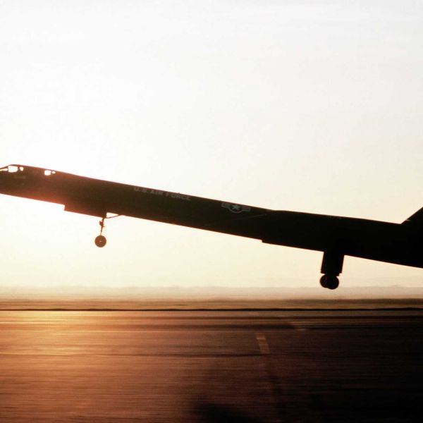 NASA has moved one of its historic SR-71 Blackbirds from public display to a hangar for inspection, sparking speculation about a potential return-to-flight program or new high-speed X-plane development. (Picture source: US DoD)