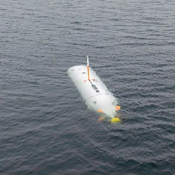 Sweden and Saab completed the initial sea trials of the Large Uncrewed Undersea Vehicle (LUUV), an autonomous underwater drone developed to conduct reconnaissance, monitor seabed infrastructure, and support submarine operations in the Baltic Sea. (Picture source: Swedish MoD)