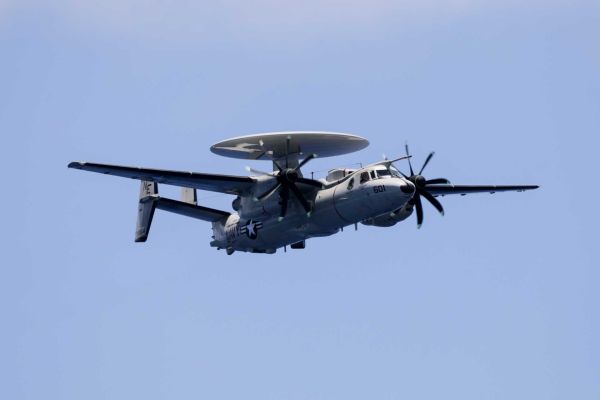 E-2D Advanced Hawkeye Airborne Early Warning and Control AEW&C aircraft United States specifications technical data fact sheet pîctures video