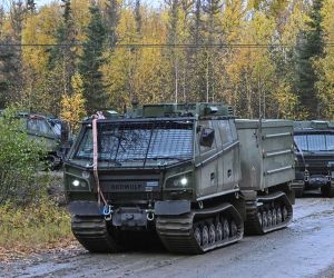 BAE Systems has delivered the first CATV cold-weather tracked vehicles to the Vermont National Guard’s Army Mountain Warfare School, strengthening U.S. Army mobility, sustainment and casualty evacuation capabilities in Arctic and mountain terrain (Picture source: U.S. DoW).