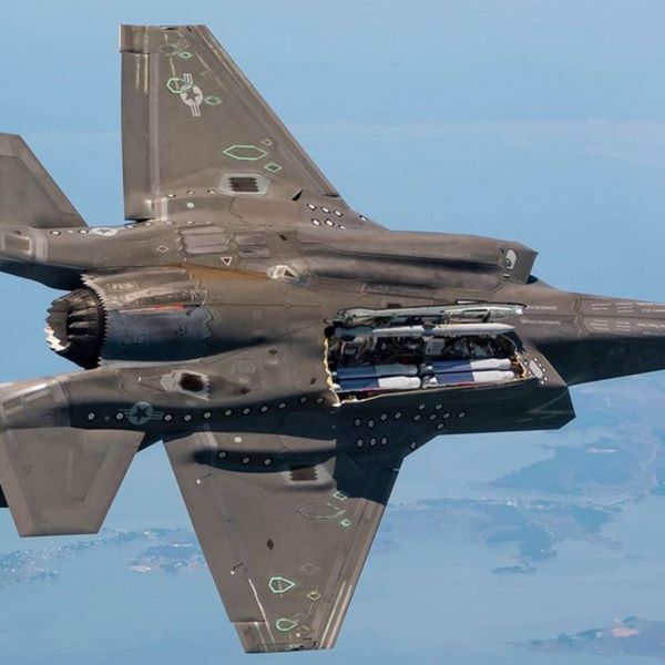 Raytheon demonstrated StormBreaker’s ripple-eight capability by launching eight precision-guided weapons from an F-35B during a flight test in Arizona, highlighting the fighter jet’s growing high-density strike potential (Picture Source: RTX)