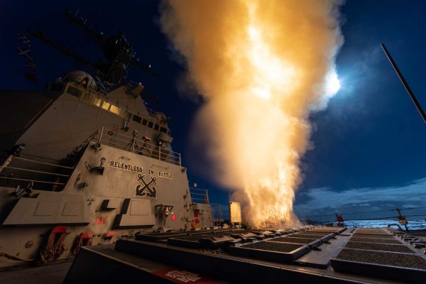 A U.S. Navy SM-3 Block IIA ballistic missile interceptor launches from the Arleigh Burke-class guided-missile destroyer USS McCampbell (DDG 85) off Hawaii during Flight Test Other-23 on February 8, 2024, demonstrating the ship’s Aegis ballistic missile defense capability.