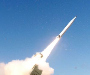 The U.S. Army awarded Lockheed Martin a $1.21 billion contract establishing the Early Operational Capability production path for the PrSM Increment 2, a seeker-equipped variant designed to strike moving maritime and relocatable land targets. (Picture source: US Army)