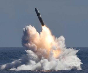 The options raised by The Telegraph are: German financial support for Britain’s Trident deterrent; German industrial participation in future British nuclear submarines, missiles, or uranium-enrichment capacity for future warheads; and the deployment of German-operated Patriot air defense batteries to protect nuclear infrastructure such as Faslane. (Picture source: US DoD)