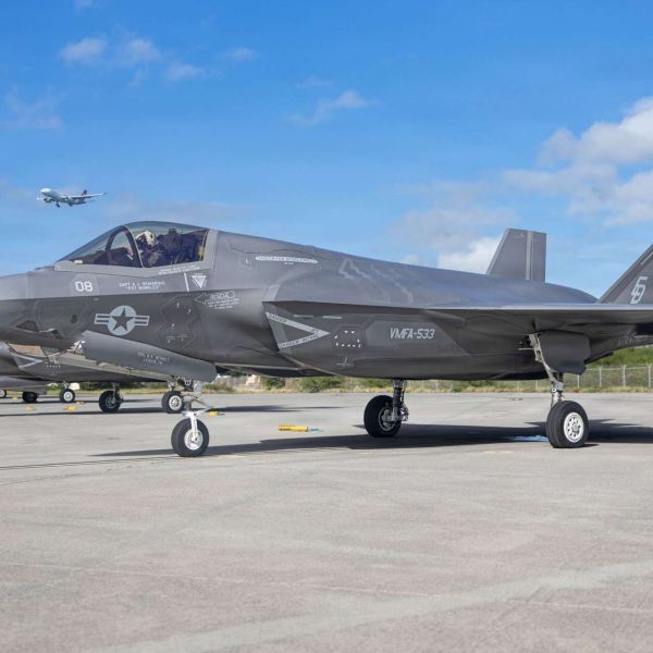 VMFA-533’s deployment brings a fresh contingent of F-35B Lightning II fighters to Japan, strengthening the Marine Corps’ forward combat aviation presence in the Indo-Pacific (Picture Source: USMC)