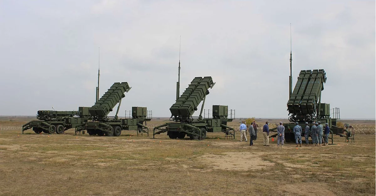 Breaking_News_Romania_donates_a_US_Patriot_missile_defense_system_to_Ukraine_925_001-40db931e.webp