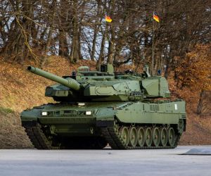 France and Germany agreed to establish equal state control over KNDS ahead of its planned IPO, giving Berlin direct influence over the maker of Leopard 2 tanks, PzH 2000 howitzers and future European land combat systems as Germany accelerates military rearmament (Picture source: German MoD).