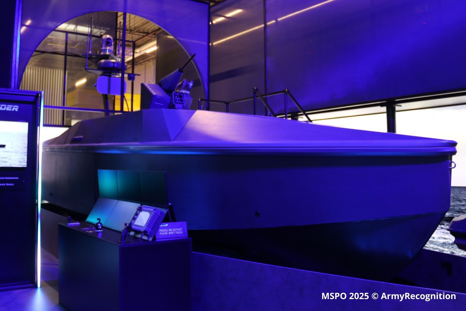 MSPO 2025：風暴騎士無人作戰艇增強波蘭海軍海上安全。