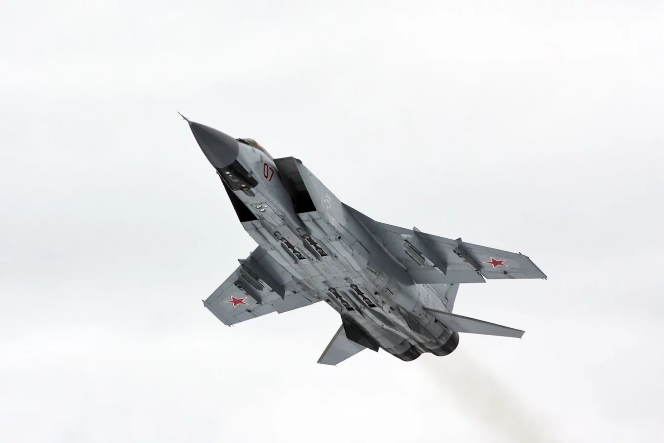 Alert_New_Russian_KS-172_Air-to-Air_Missile_Extends_MIG-31s_Engagement_Range_to_400_km-f23a3311.webp