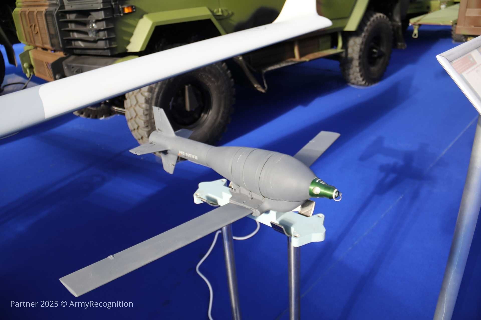 塞爾維亞120毫米導引套件亮相「2025夥伴」展會，可將現有